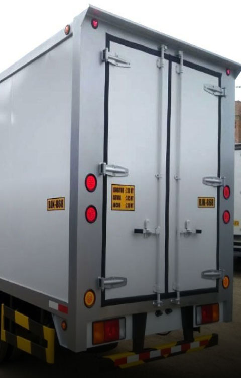 FABRICACION-DE-CARROCERIAS-PARA-CAMIONES